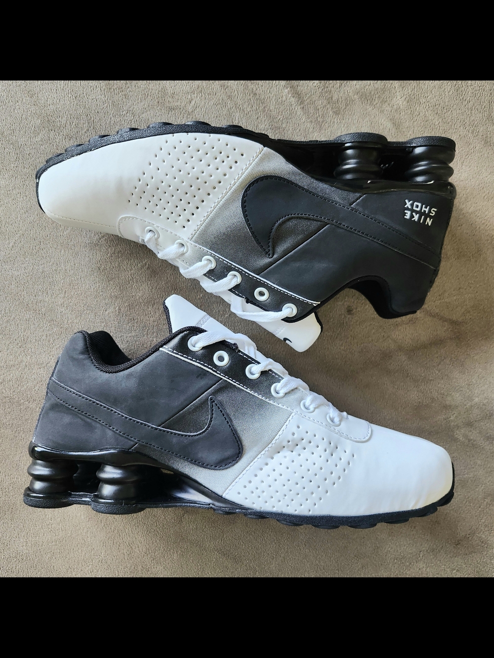 Hot New Womens Size 7 Nike Shox Deliver Athletic Casual Sneakers